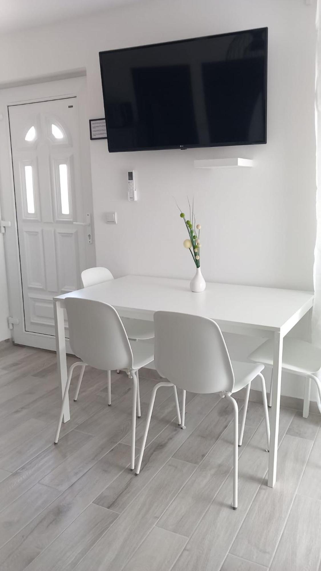 Apartmani Hermes Jadrija Ngoại thất bức ảnh